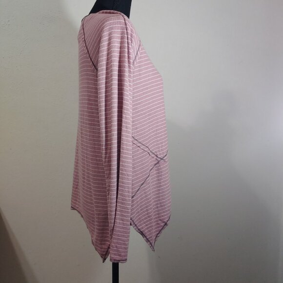 Hem & Thread Long Sleeve Raglan Super Soft and Stretchy Top - Picture 2 of 6